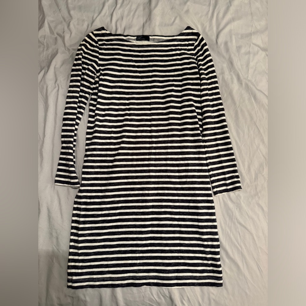 GAP dress